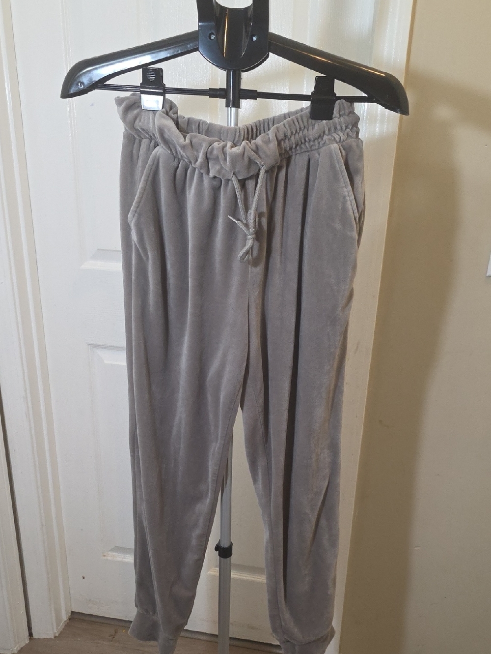 Cozy Velour Drawstring Jogger Pants - Gray